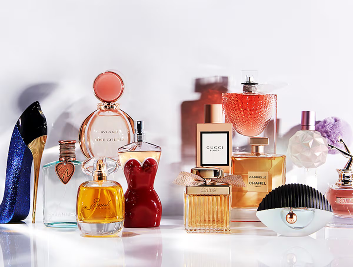 Los 10 perfumes de mujer más vendidos que mejor huelen